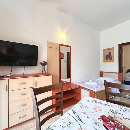 Butkovi - One Bedroom A2 Apartament *